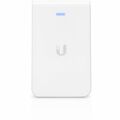 Точка доступа внешняя Ubiquiti UniFi AP AC In-Wall 2.4+5 ГГц, 3х 1G Ethernet, 802.3at, 802.11a/ b/ g/ n/ ac